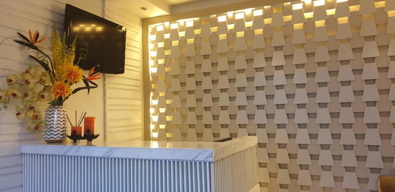 Rnr Suites Legazpi Exterior photo