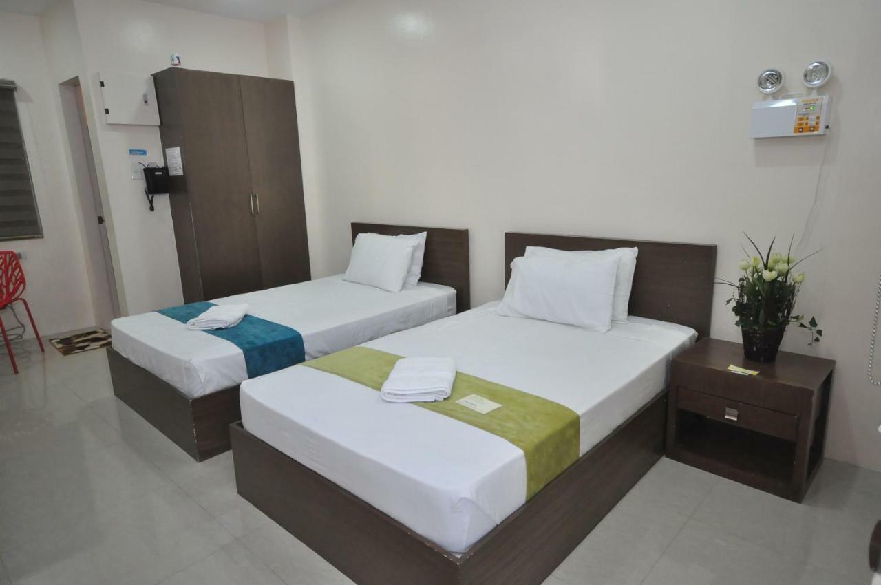 Rnr Suites Legazpi Exterior photo