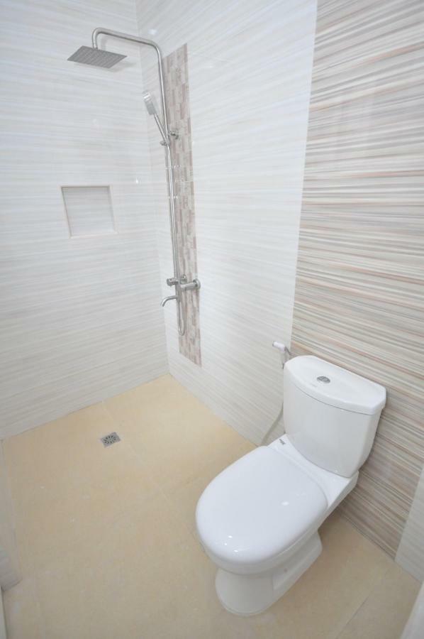 Rnr Suites Legazpi Exterior photo